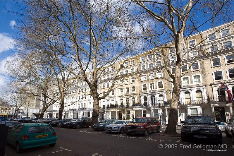 20090408_125924_D3 P1.jpg - Residential street, Knightsbridge